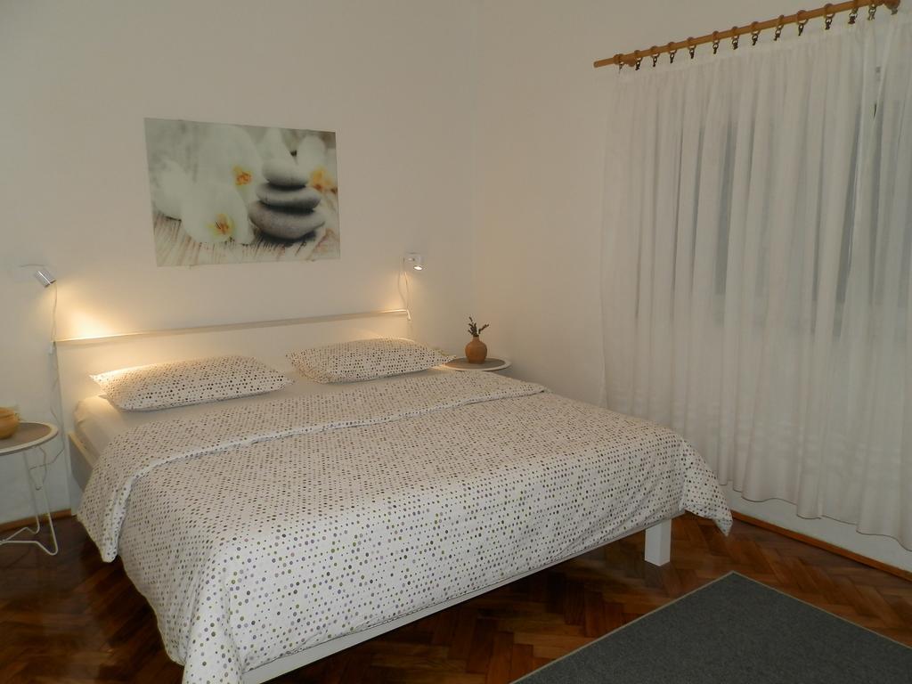 Apartment Slavica Lozovac Exterior photo